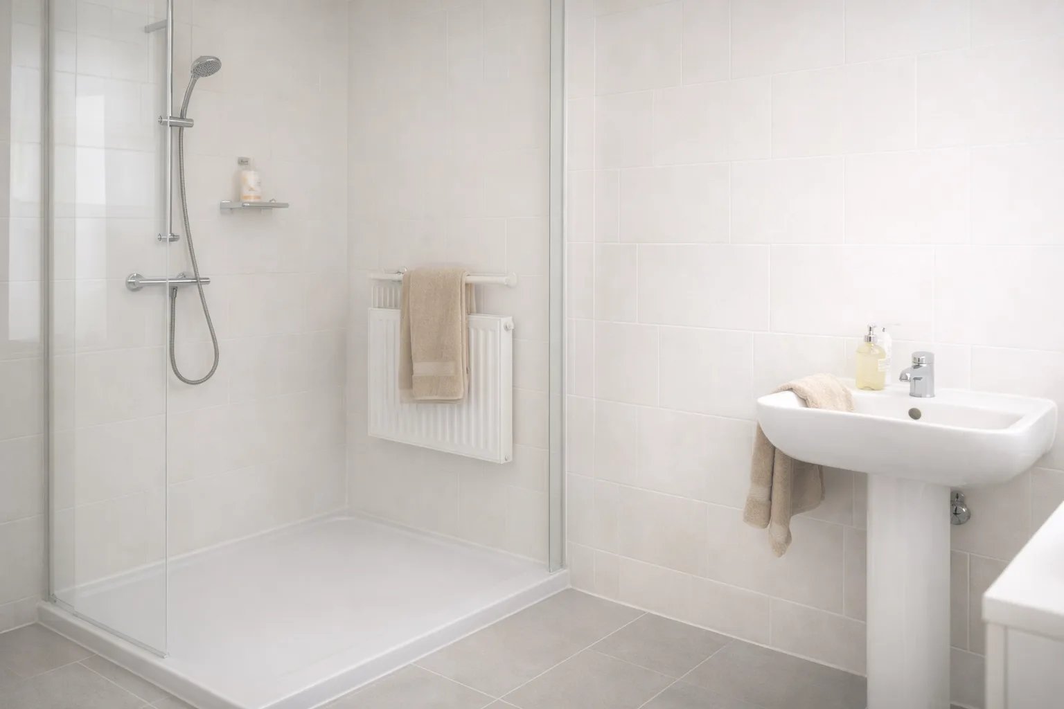 Badewanne vorher – Levia Wohnen Hamburg